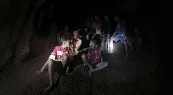Emotivo mensaje de los mineros chilenos a los niños atrapados en la cueva de Tailandia-0